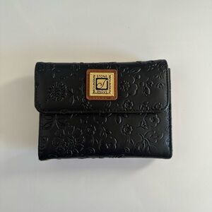 Stone Mountain trifold wallet